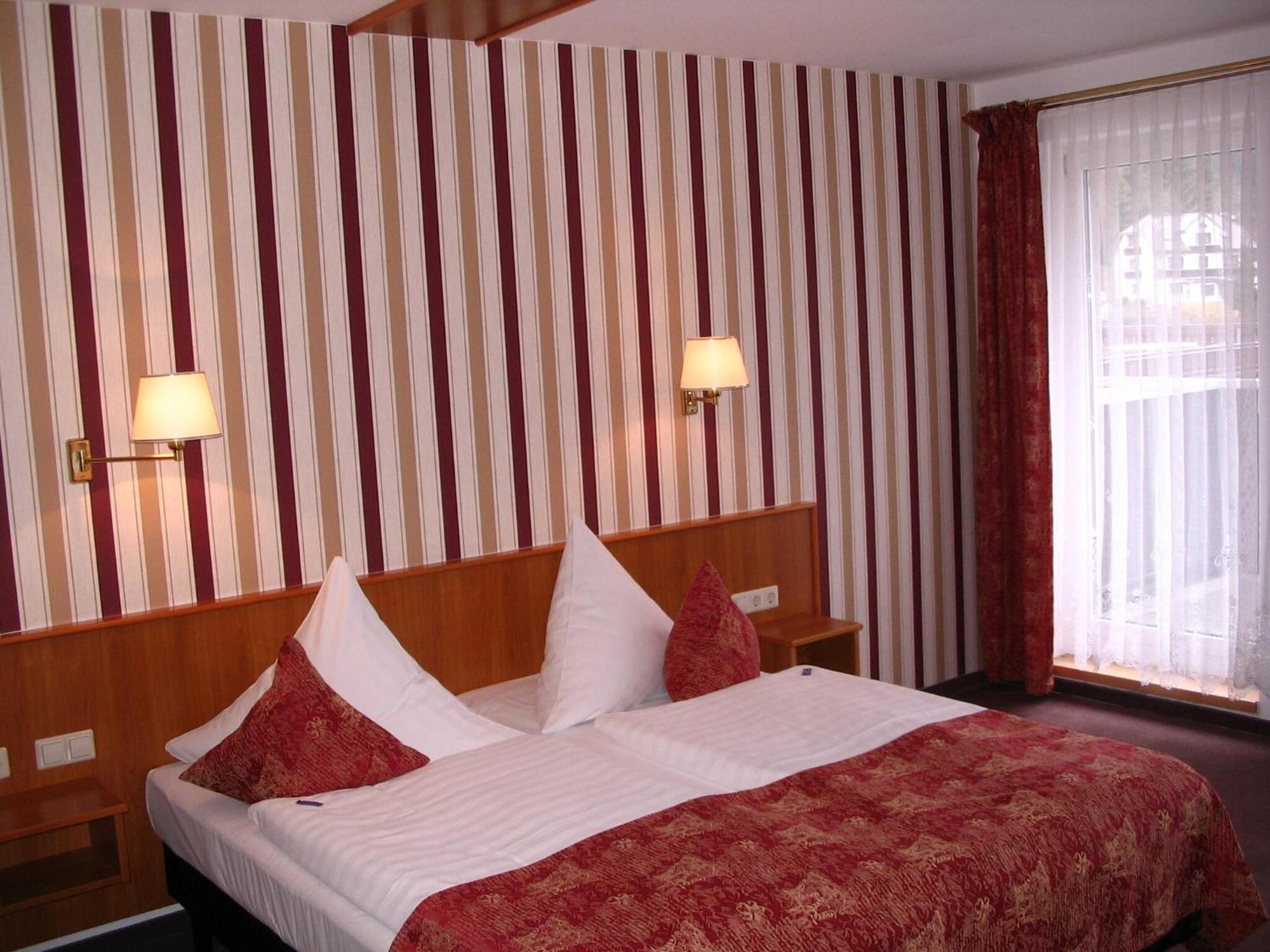Hotel Schoene Aussicht Steinach  Exterior photo